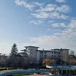 Emerald & Spa, S105 公寓 拉夫达